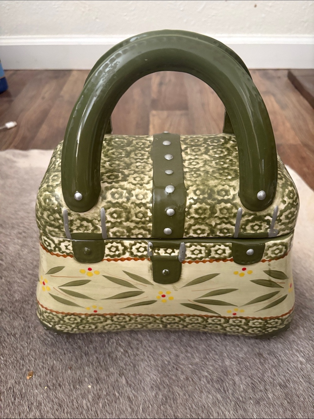 QVC Temp-tations Handbag Old World Olive Green Ceramic Purse Cookie Jar Canister - Picture 3 of 6